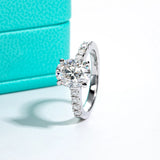 Oval Cut Moissanite Engagement Rings
