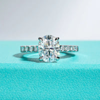 Oval Cut Moissanite Engagement Rings