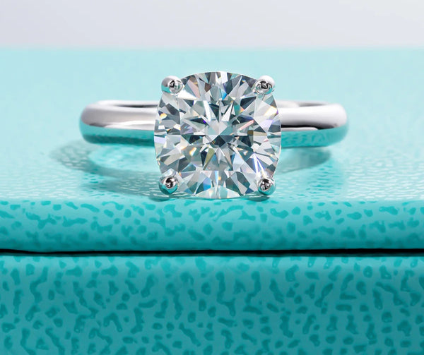 Moissanite Engagement Wedding Ring