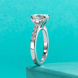 Oval Cut Moissanite Engagement Rings