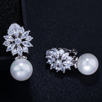 Designer Crystal Flower Pearl No Hole Earrings for Women Fashion Jewelry Ear Clip On Non Pierced Earring