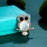 Elegant Crystal Rhinestone Butterfly Peacock Cat Owl Opal Stone Animal Brooches Pin for Women Suit Brooch Clothing Buckle