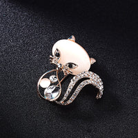 Elegant Crystal Rhinestone Butterfly Peacock Cat Owl Opal Stone Animal Brooches Pin for Women Suit Brooch Clothing Buckle