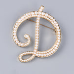 English Letters A K D Pearl Brooches Gold Cardigan Skirt Lapel Pins Female Corsage Luxury Jewelry Gifts for Women Accessories