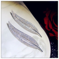 Brooches For Women Cubic Zirconia Super Flash Cubic Zirconia Leaf Brooch Corsage Feather Pin Cardigan Shawl Buckle Fine Jewelry