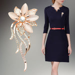 OneckOha Fashionable Opal Stone Flower Brooch Pin Women Garment Accessories Jewelry Brooch Rhinestone Pin