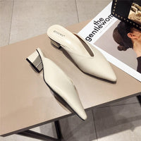 Fashion Women Pointed Toe Slipper Nude White Square Low Heels Outsides Ladies Slides Luxury Brand Beach Mules Shoes