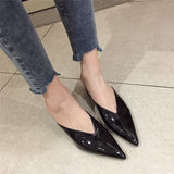 Fashion Women Pointed Toe Slipper Nude White Square Low Heels Outsides Ladies Slides Luxury Brand Beach Mules Shoes
